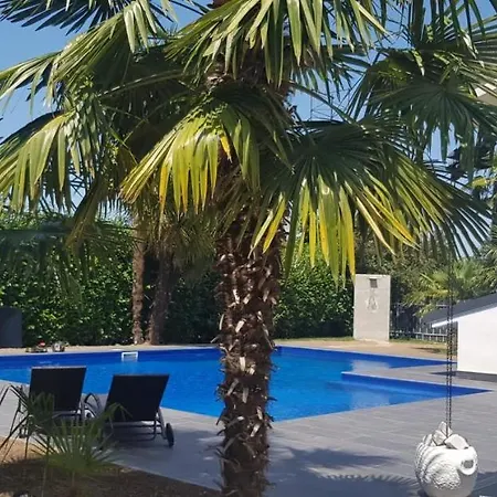 Vila Maison Rizza *