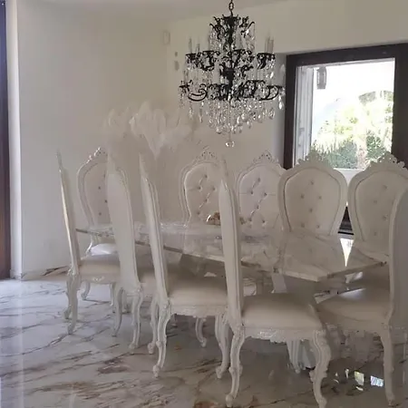 Maison Rizza *